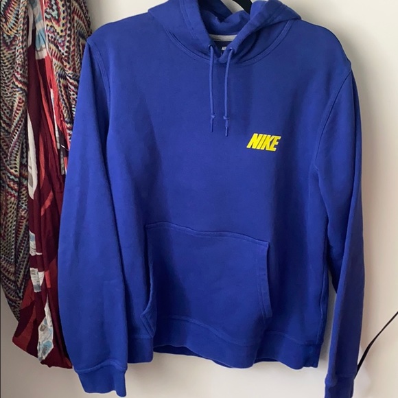 Nike hoodie - Picture 2 of 4